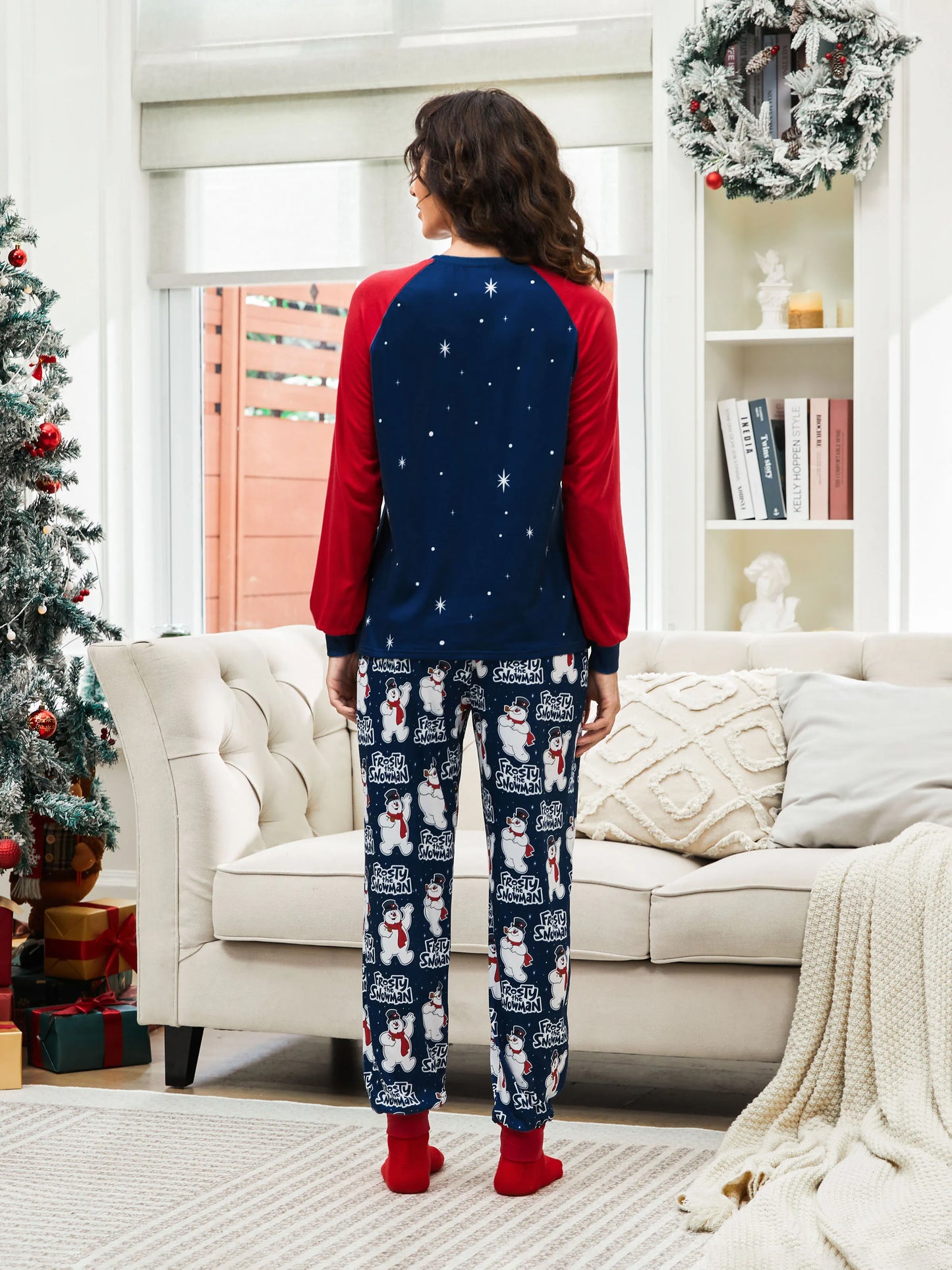 Conjuntos de Pijamas em Blocos de Cores para a Família "Frosty The Snowman" com Meias de Natal