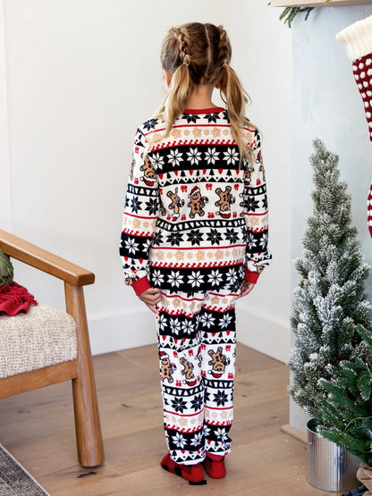 Conjunto de Pijamas de Fleece em Família para o Natal com Estampado de Gengibre e Flocos de Neve e Meias de Natal Vermelhas