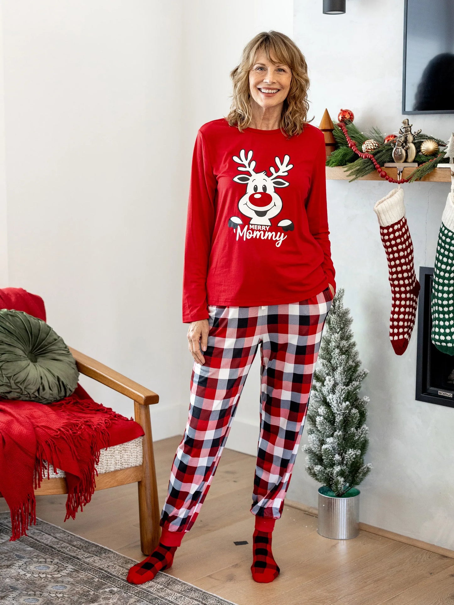 Christmas Matching Family Pajamas Set Glow In The Dark Reindeer Print PJS with Christmas Socks Red