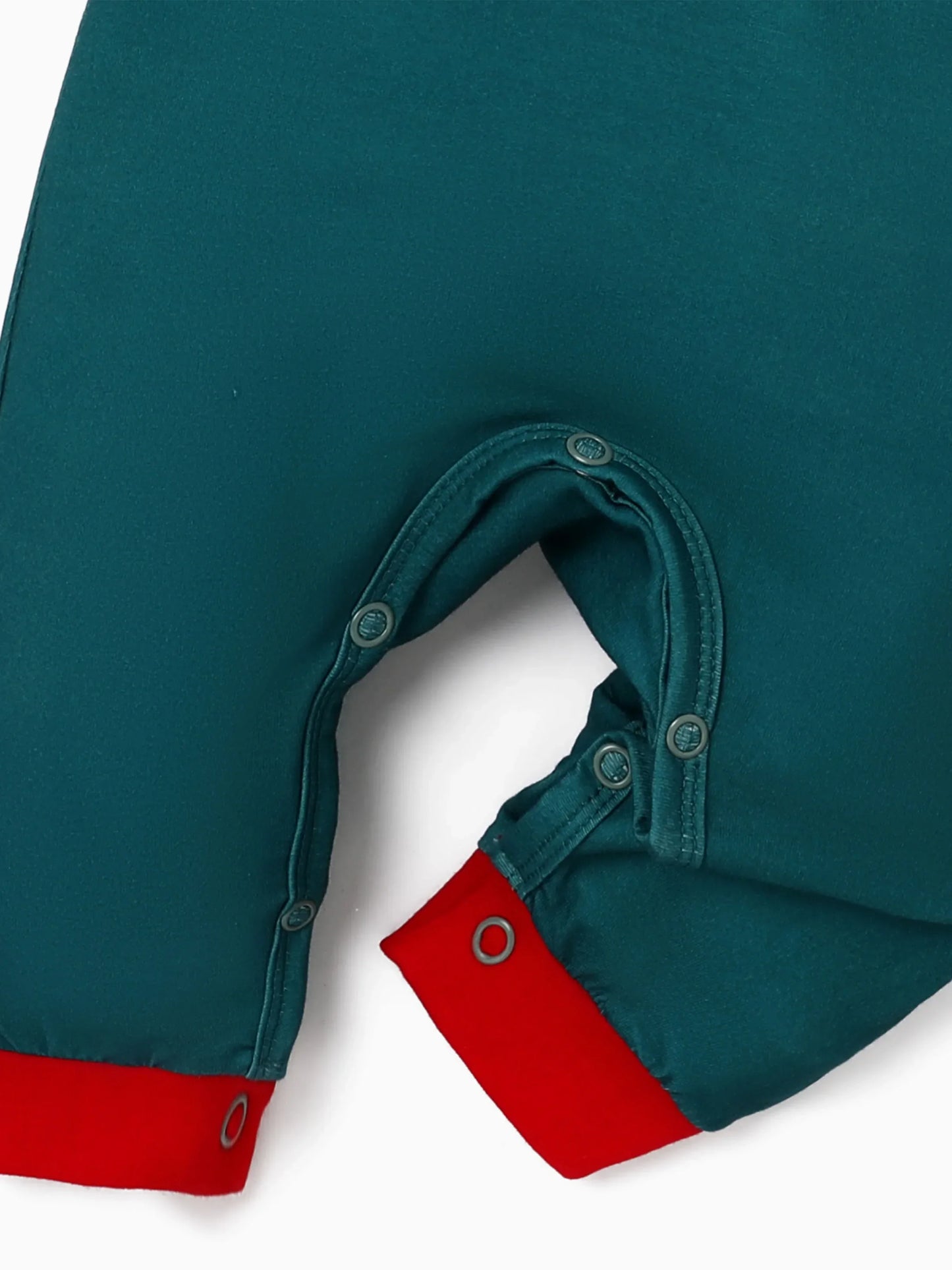 Conjunto de Pijamas Gráficos "A História de Natal" com Meias de Natal em Conjunto de Famílias Matching.