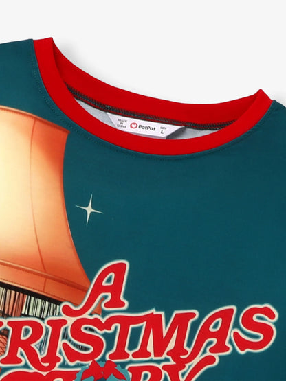 Conjunto de Pijamas Gráficos "A História de Natal" com Meias de Natal em Conjunto de Famílias Matching.