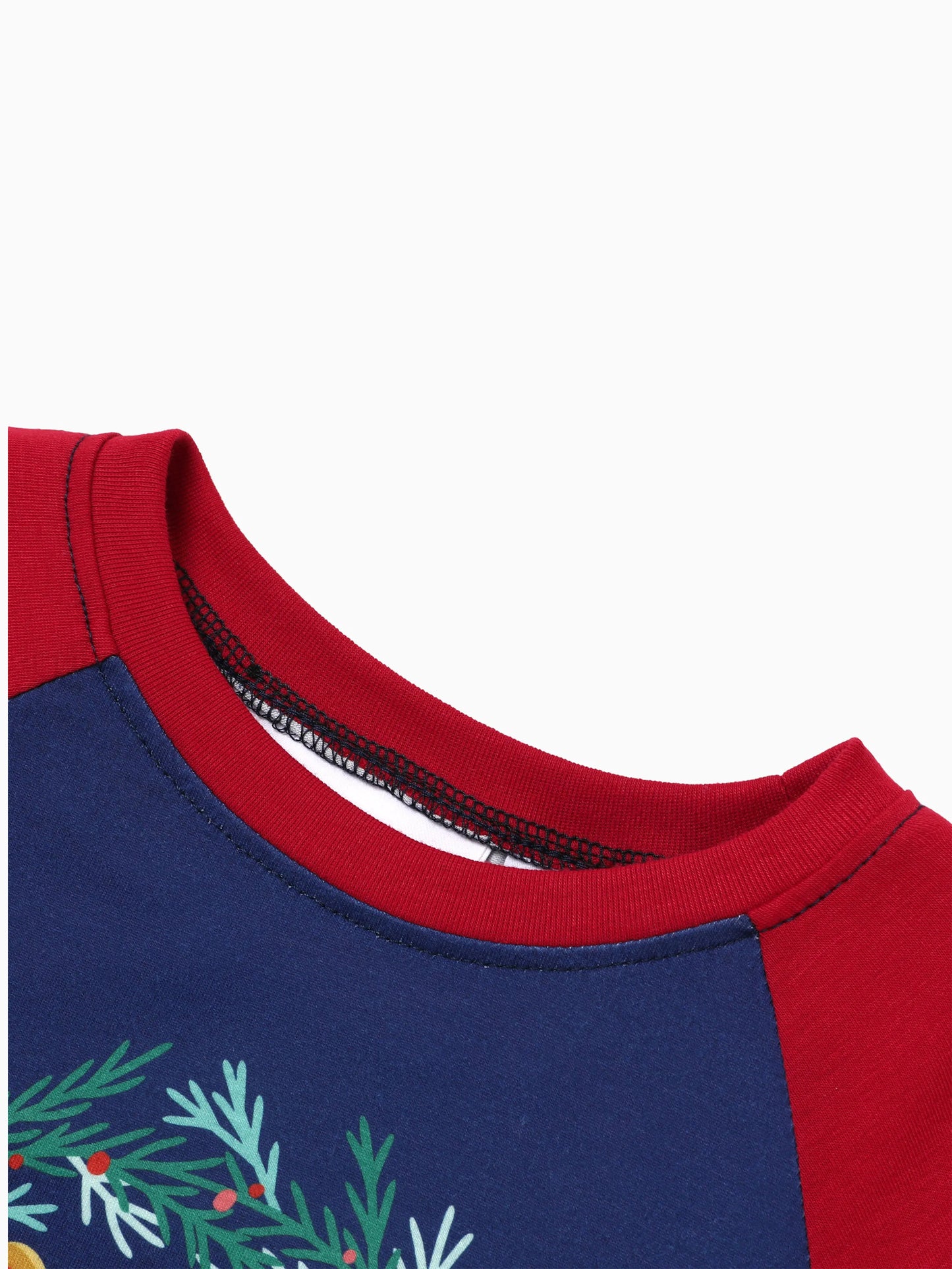 Conjuntos de Pijamas Com Uma Impressão de Hogwarts para Correspondência Familiar Harry Potter no Natal, com Meias de Natal