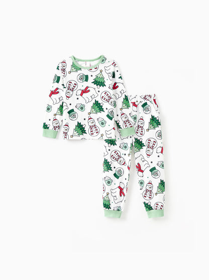 Conjunto de Pijamas de Natal em Família com Mangas Longas – T-Shirts Verdes Muito Felizes e Calças com Padrão, Inclui Meias de Natal – Verde Primavera Médio