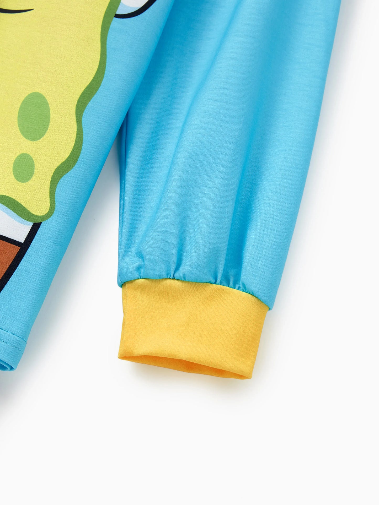 Conjuntos de Pijamas para a Família SpongeBob SquarePants com Meias de Natal