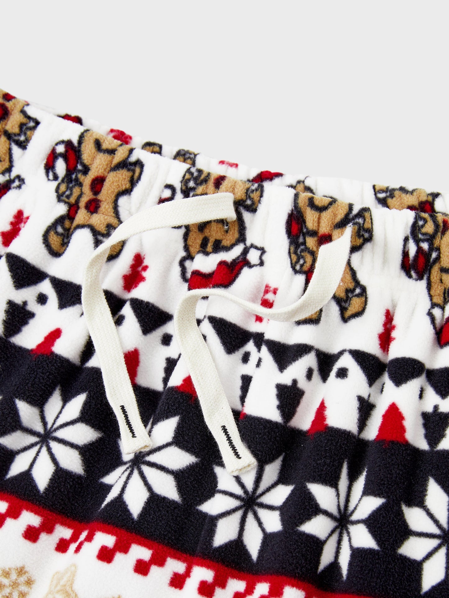 Conjunto de Pijamas de Fleece em Família para o Natal com Estampado de Gengibre e Flocos de Neve e Meias de Natal Vermelhas