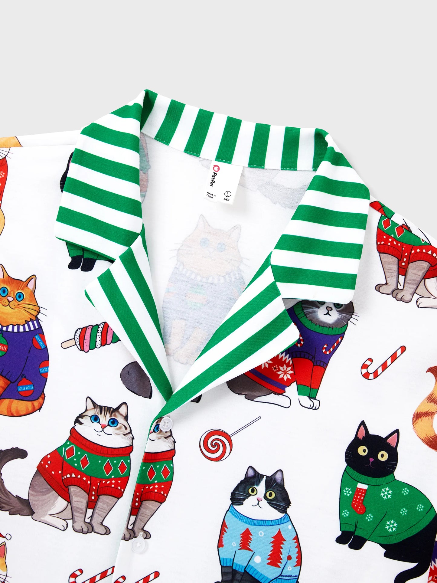 Conjunto de Pijamas de Natal para a Família com Estampa de Gato de Natal e Meias de Natal Multicoloridas