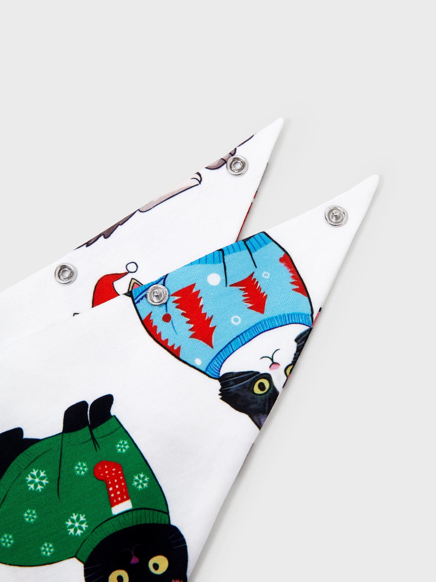 Conjunto de Pijamas de Natal para a Família com Estampa de Gato de Natal e Meias de Natal Multicoloridas