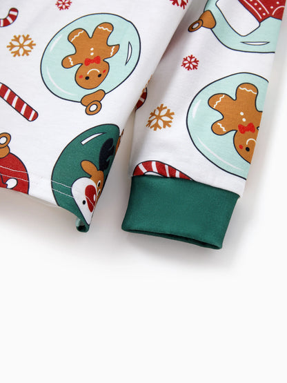 Conjunto de Pijamas em Família a Condizer para o Natal com Renas e Pai Natal e Meias de Natal Verdes