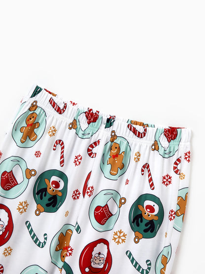 Conjunto de Pijamas em Família a Condizer para o Natal com Renas e Pai Natal e Meias de Natal Verdes