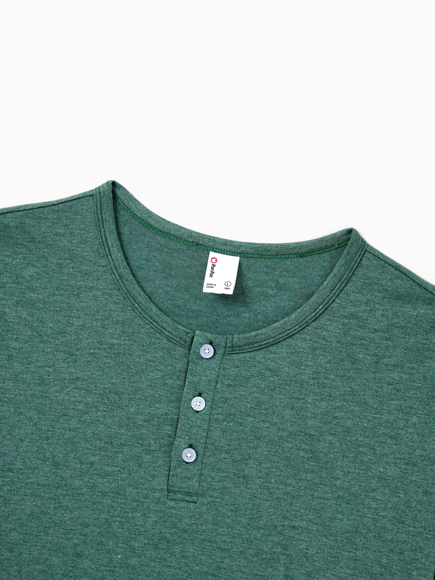 Conjunto de Pijamas em Família a Condizer para o Natal com Renas e Pai Natal e Meias de Natal Verdes