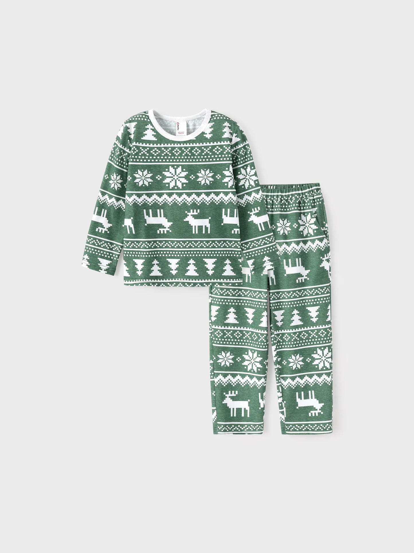 Conjunto de Pijamas de Natal para Família com Estampado de Renas e Flocos de Neve em Verde com Meias de Natal Verde Escuro