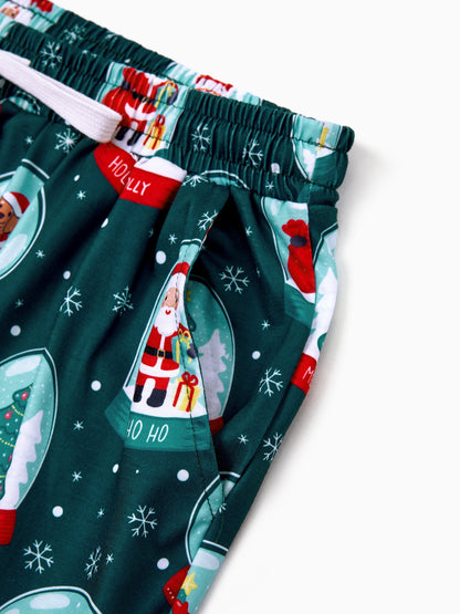 Conjunto de Pijamas Coordinados para a Família com Tema de Natal - Estampa do Pai Natal - Turquesa