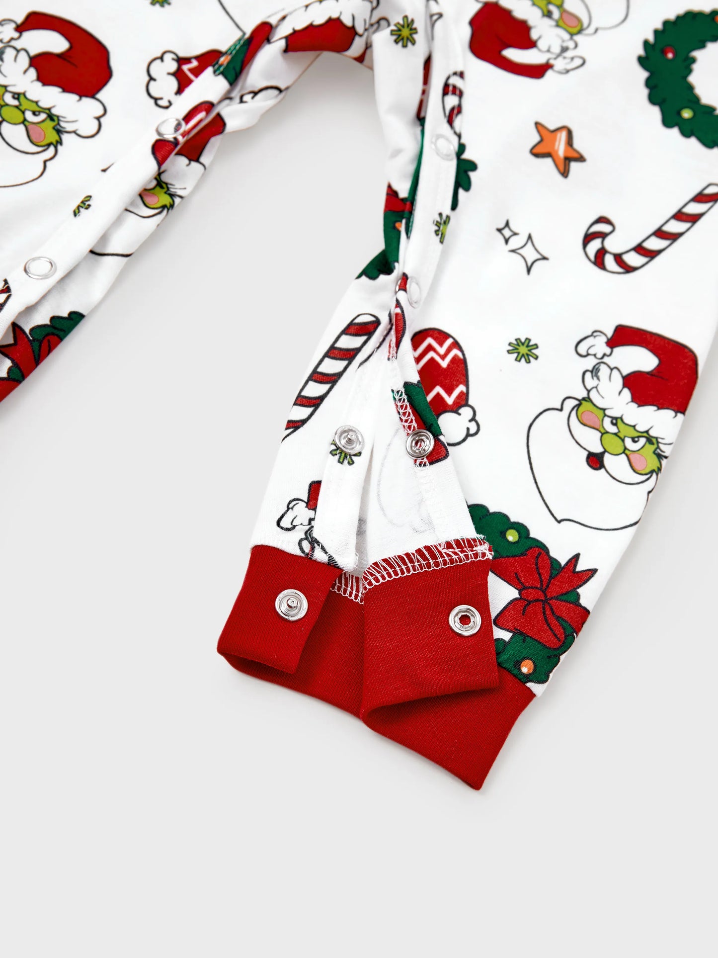 Christmas Matching Family Pajamas Set Christmas Grinch-themed Print PJS with Christmas Socks Red