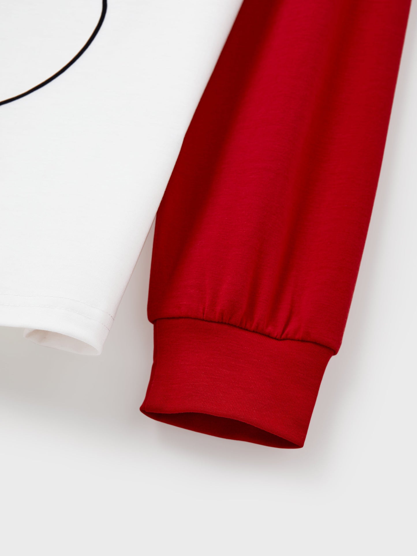 Christmas Matching Family Pajamas Set Christmas Grinch-themed Print PJS with Christmas Socks Red