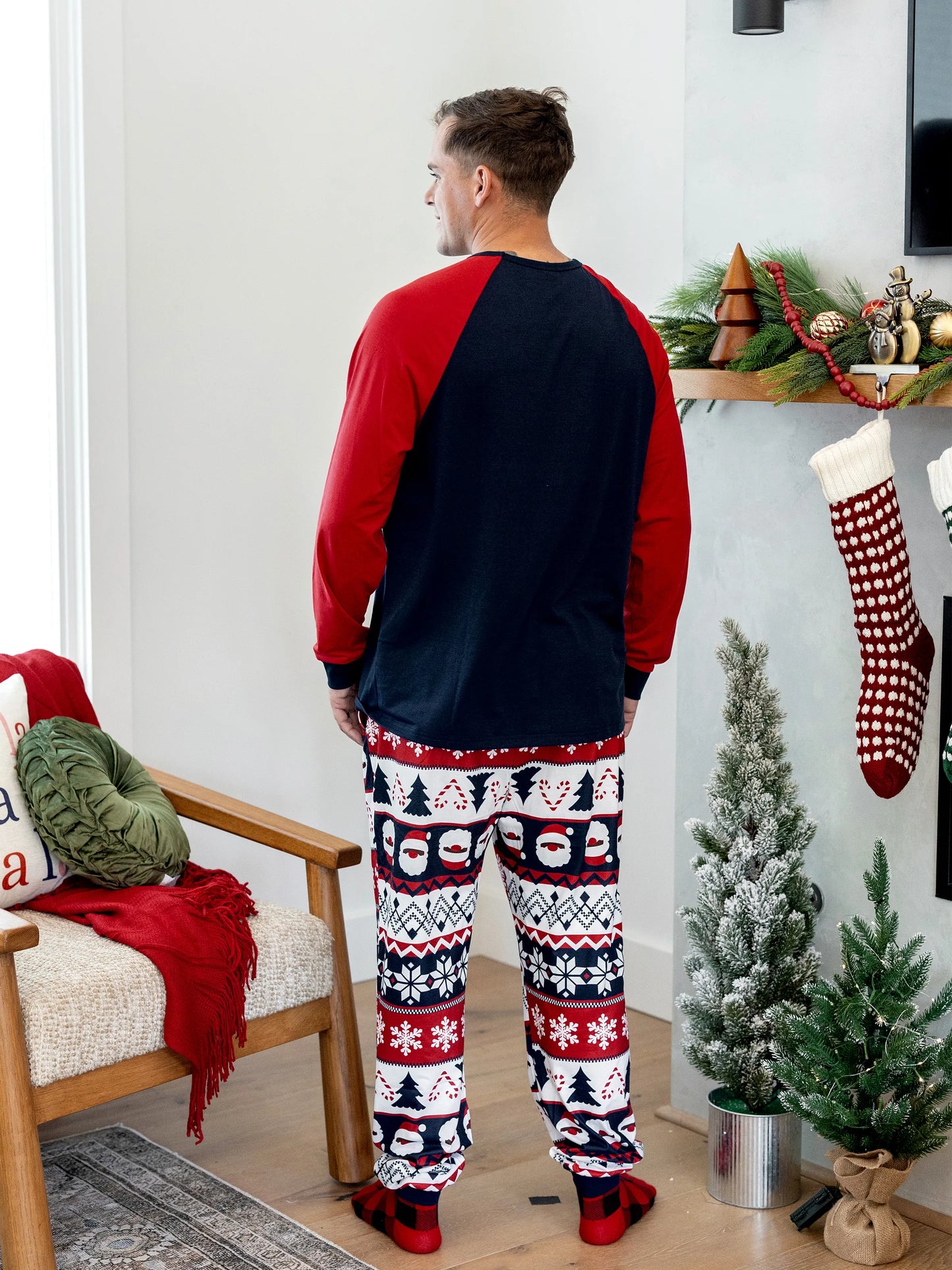 Christmas Matching Family Pajamas Set Glow In The Dark Santa Claus Print PJS with Christmas Socks Deep Blue