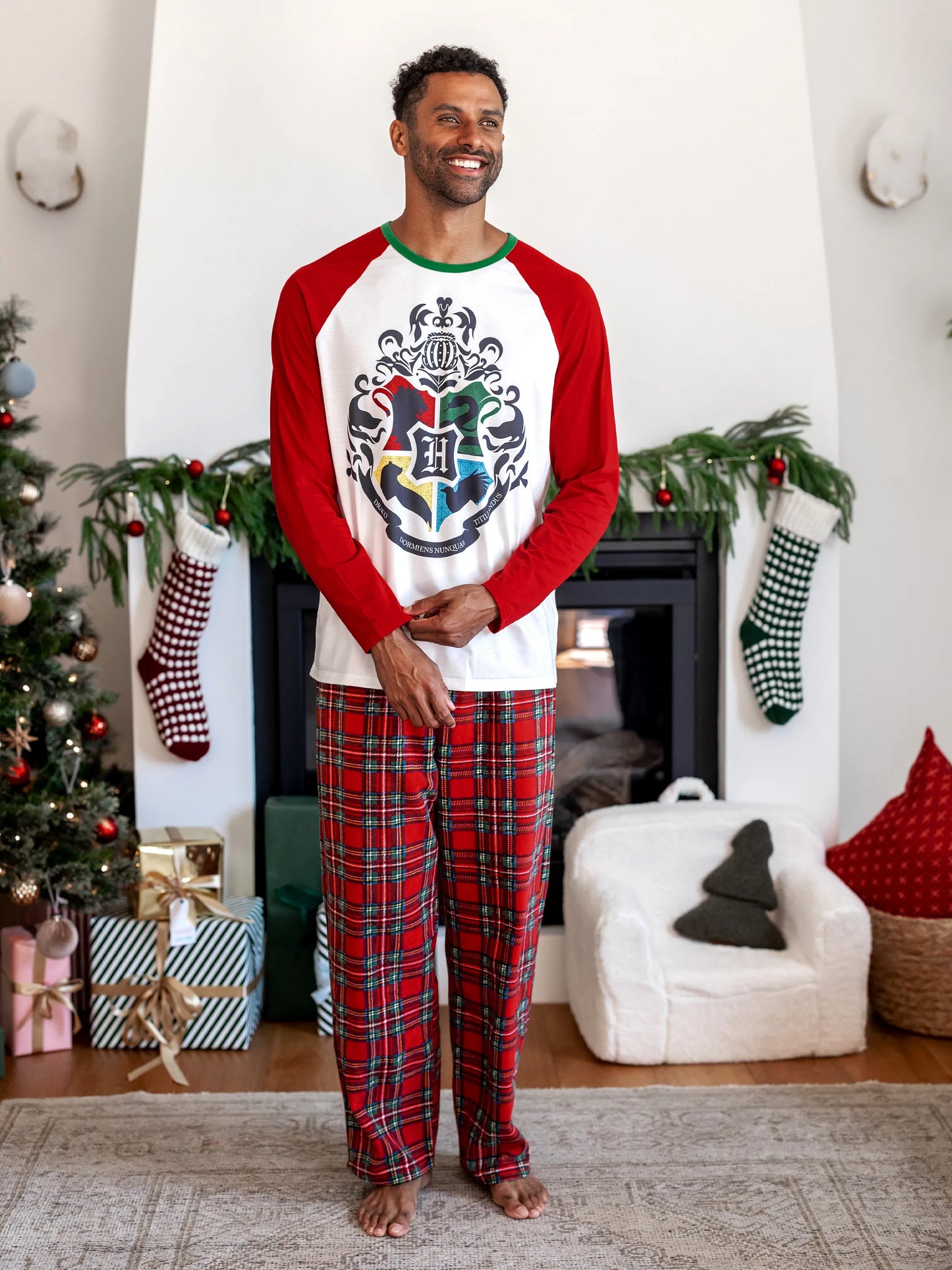 Conjunto de Pijamas em Fleeces para Famílias Harry Potter para o Natal com Meias de Natal Vermelhas