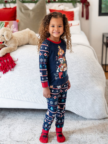Conjuntos de Pijamas de Manga Longa com Estampado Integral da PAW Patrol para toda a família, acompanhados de Meias de Natal.